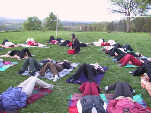 Born to be female 2004