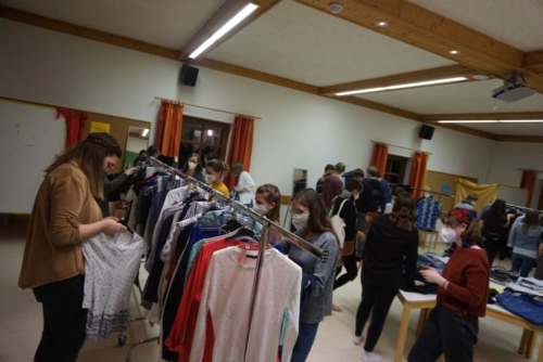Kleidertauschmarkt